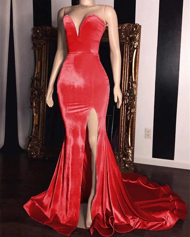 Sheath/Column Velvet V-neck Sleeveless Sweep/Brush Train 2027 Prom Dresses front view