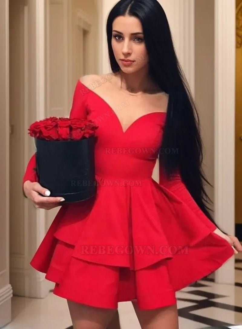 Long Sleeve Sweetheart Off-The-Shoulder Layers Cut Short Mini Homecoming Dresses back view