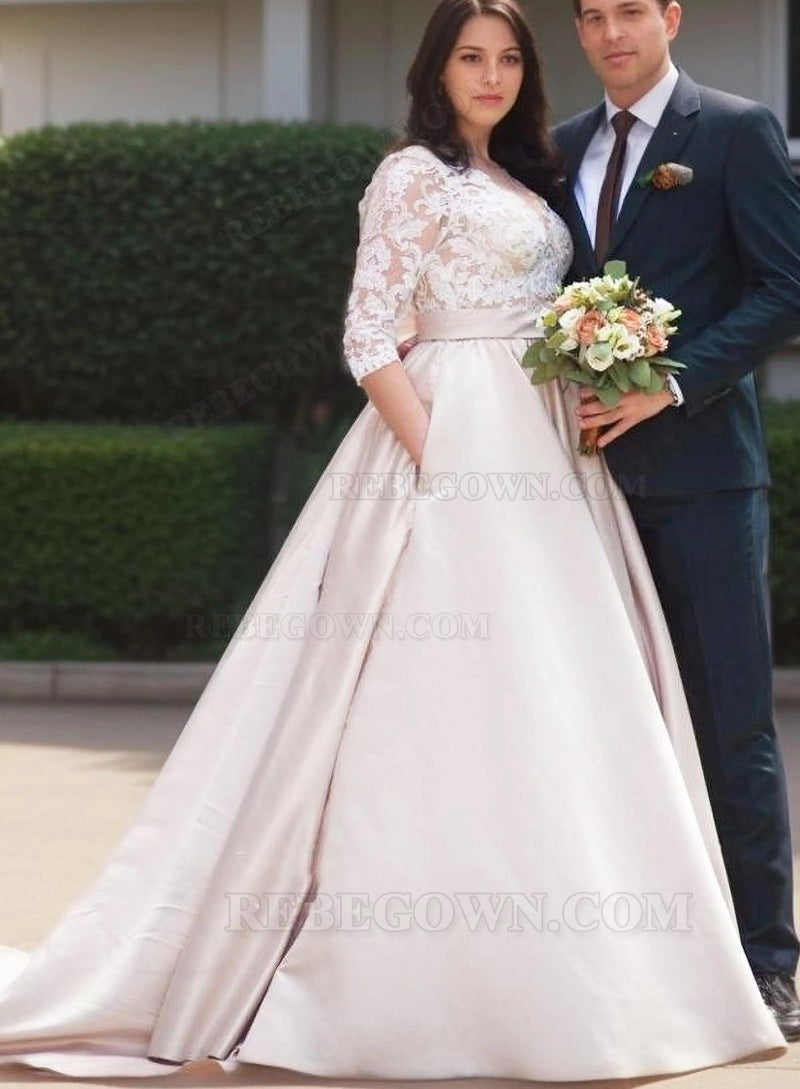 2027 A Line Satin Champagne Long Sleeves Sweetheart Lace Plus Size Wedding Dresses front view