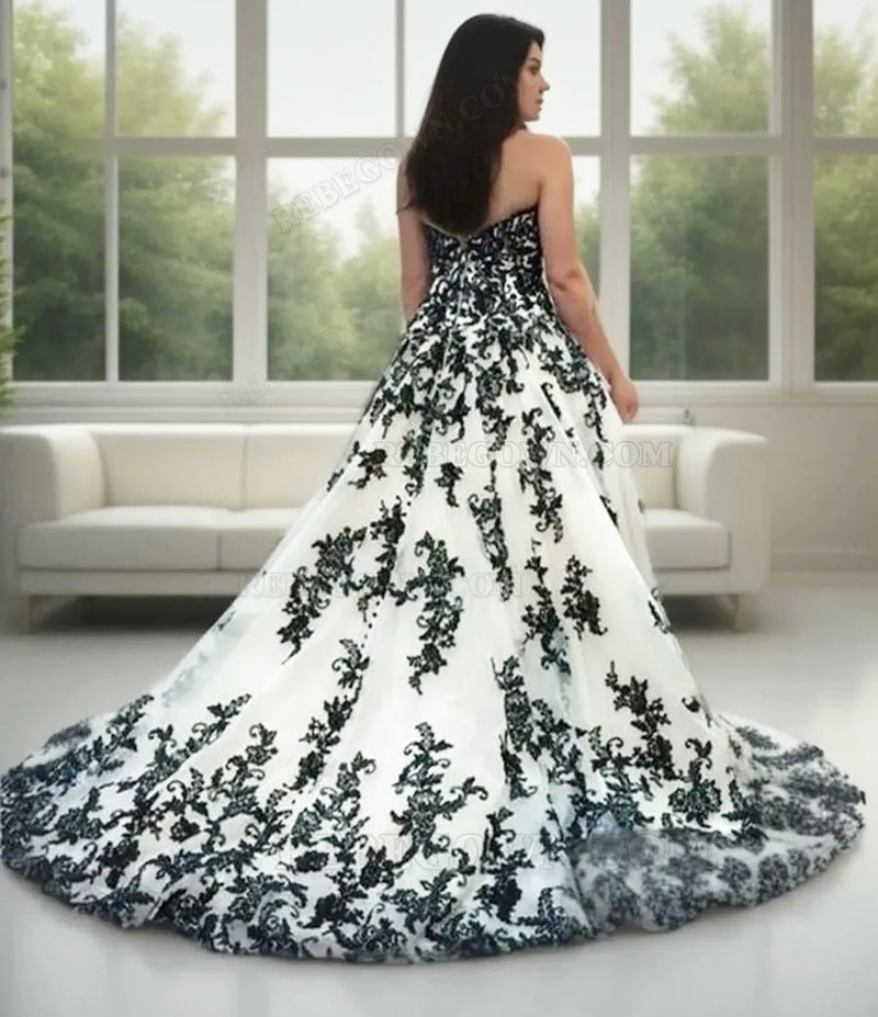 2027 Princess A-Line Wedding Dresses Sweetheart Bowknot Plus Size Bridal Gowns Black Appliques front view