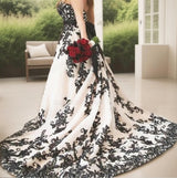 2027 Princess A-Line Wedding Dresses Sweetheart Bowknot Plus Size Bridal Gowns Black Appliques back view